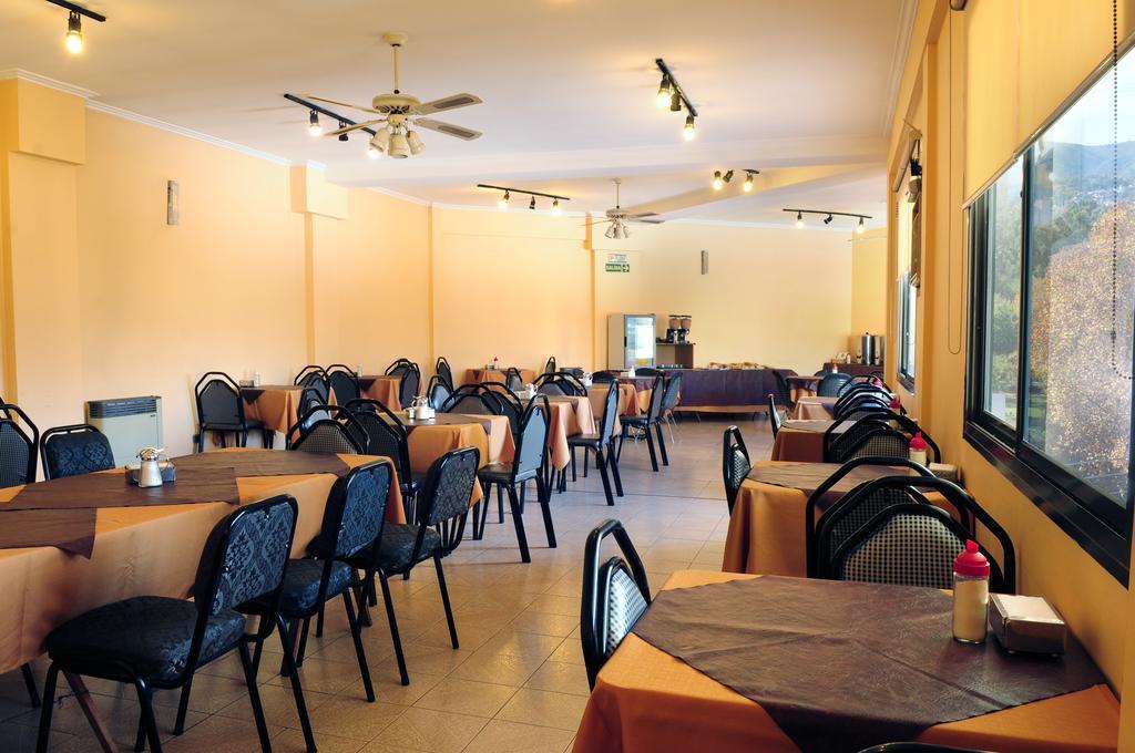 Hotel Temu Вила Карлос Пас Екстериор снимка